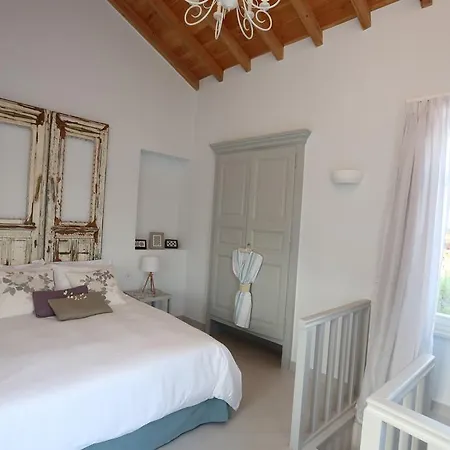 Bed & Breakfast 1901 Hermoupolis 4*