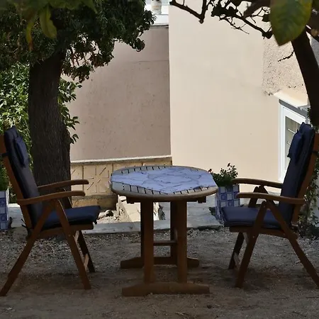 Bed & Breakfast 1901 Hermoupolis 4*