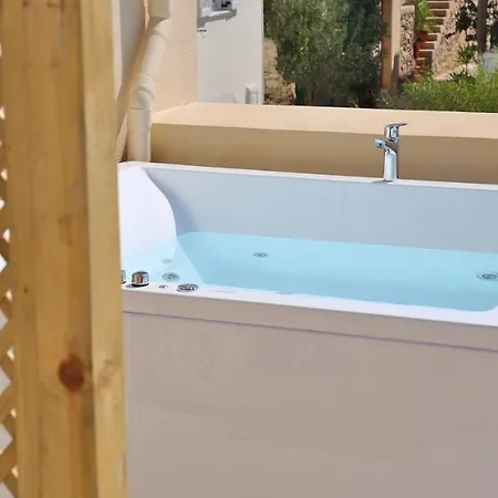 Bed & Breakfast 1901 Hermoupolis 4*