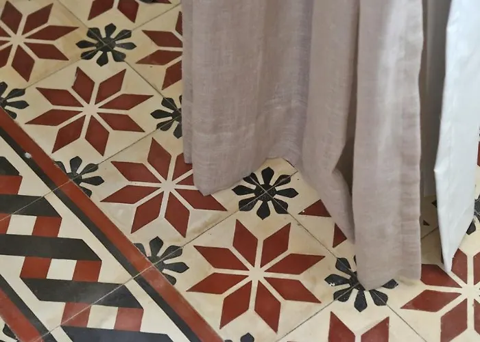 1901 Hermoupolis Bed and Breakfast 4*