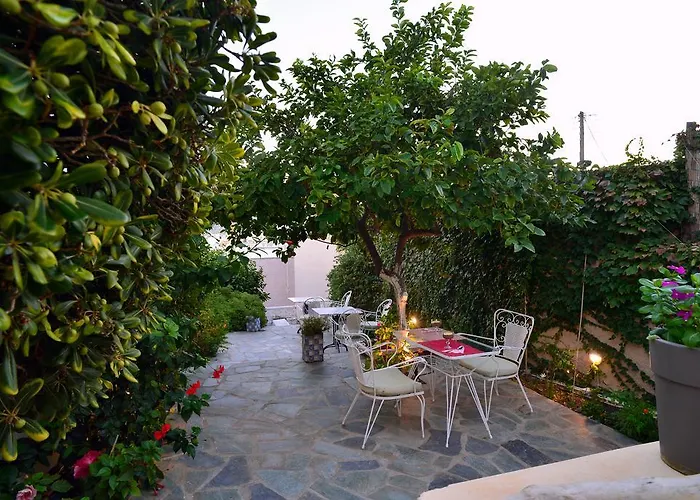 Bed and Breakfast 1901 Hermoupolis 4*