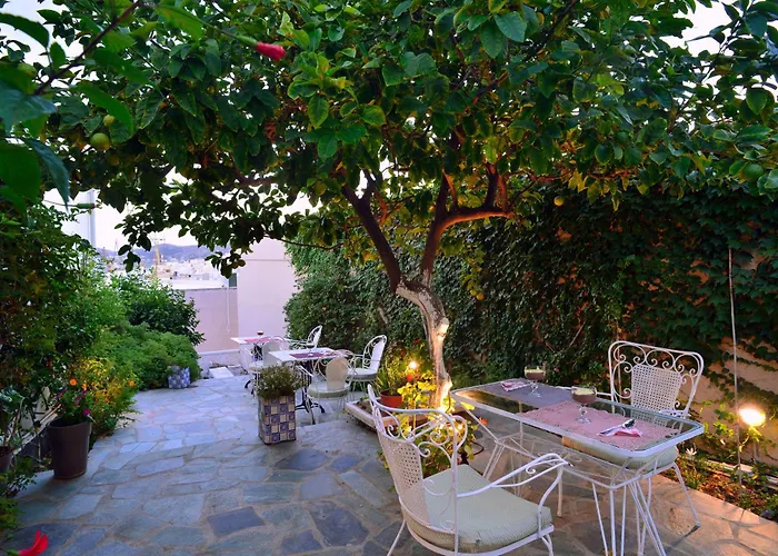 1901 Hermoupolis Bed and Breakfast 4*