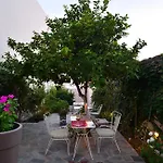 1901 Hermoupolis Bed and Breakfast 4*