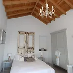1901 Hermoupolis Bed and Breakfast